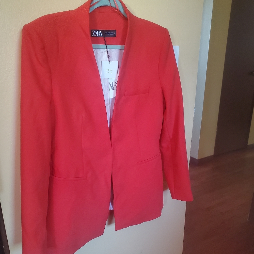Zara blazer  size  XL  red